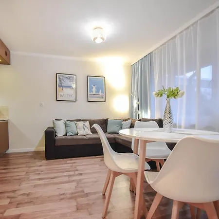 Na Wyspie - Mistral - Z Sypialnia I Parkingiem Apartman Swinoujscie