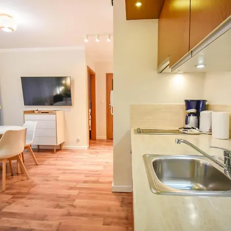 Na Wyspie - Mistral - Z Sypialnia I Parkingiem Apartman Swinoujscie