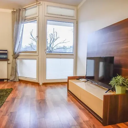 Na Wyspie - Mistral - Z Sypialnia I Parkingiem Apartman *