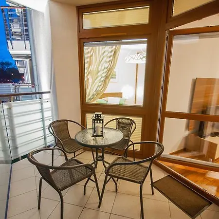 Appartamento Na Wyspie - Mistral - Z Sypialnia I Parkingiem *